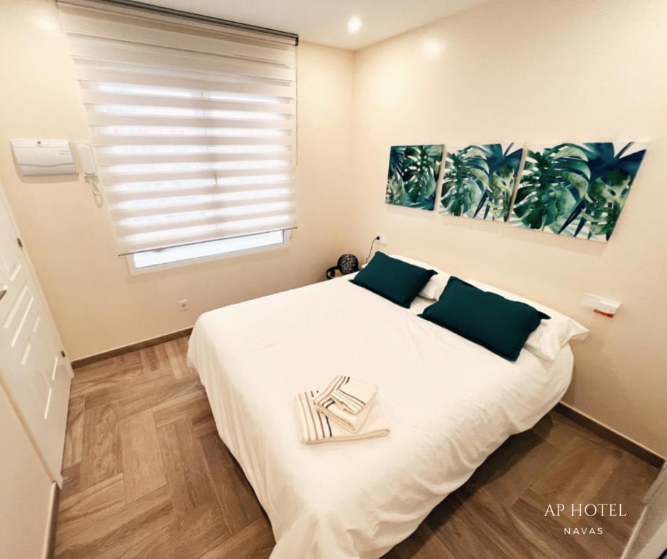 Ap Hotel Navas Alicante Bagian luar foto